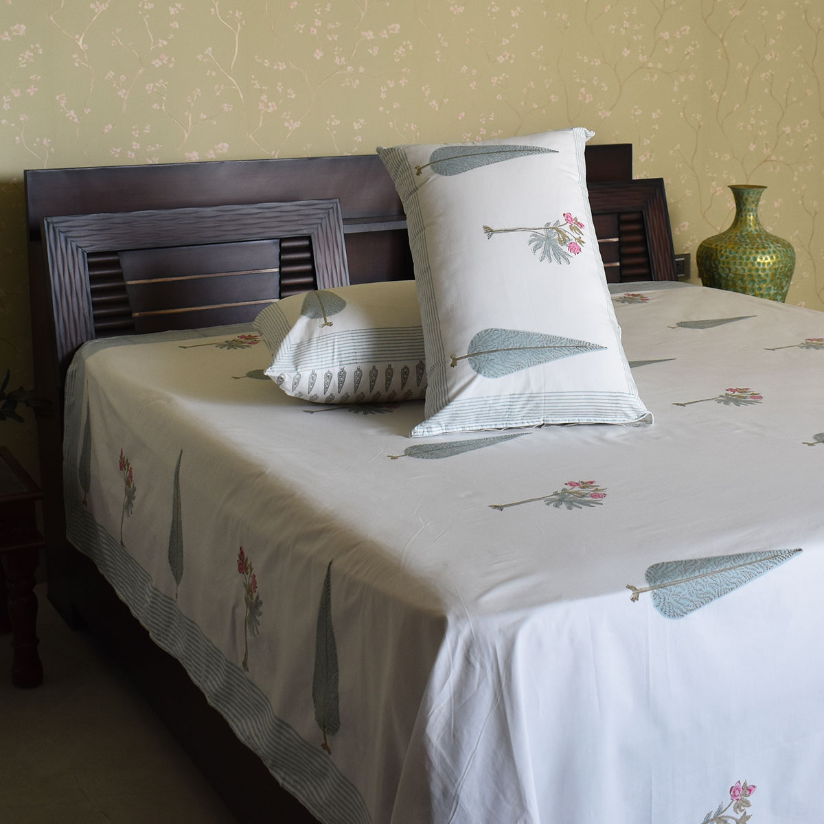 King Size Block Printed Percale Fine Cotton Bedspread with 2 Pillow Cases 200805