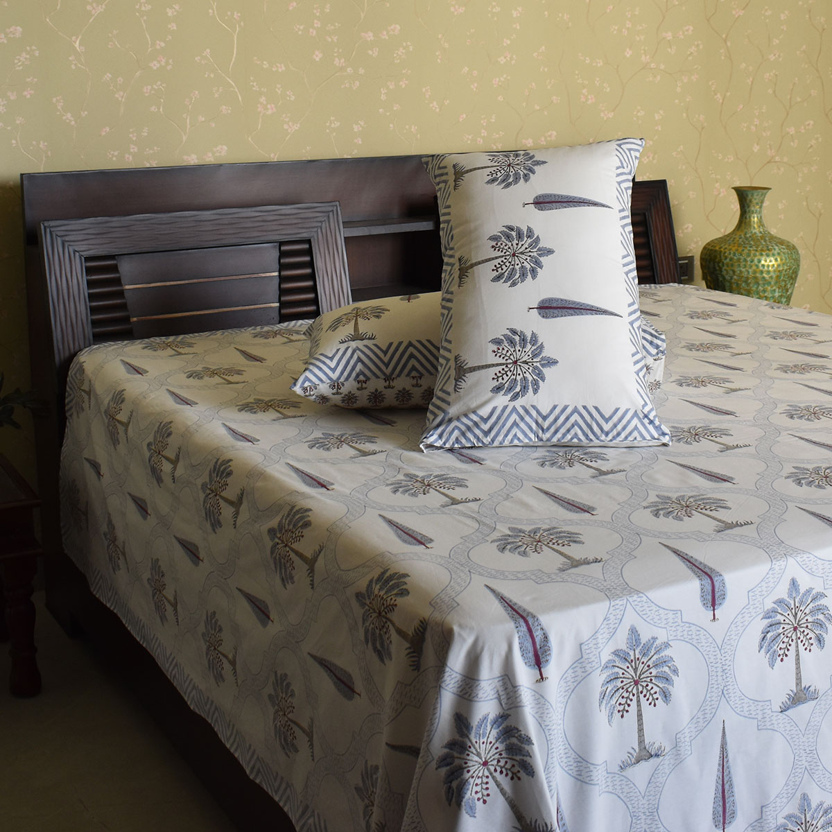 King Size Block Printed Percale Fine Cotton Bedspread with 2 Pillow Cases 200809