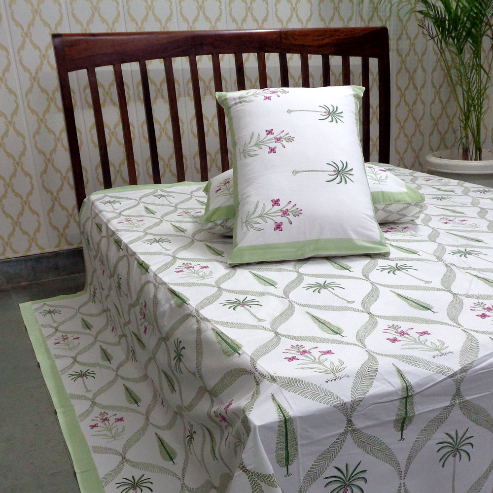 King Size Block Printed Percale Fine Cotton Bedspread with 2 Pillow Cases   700311