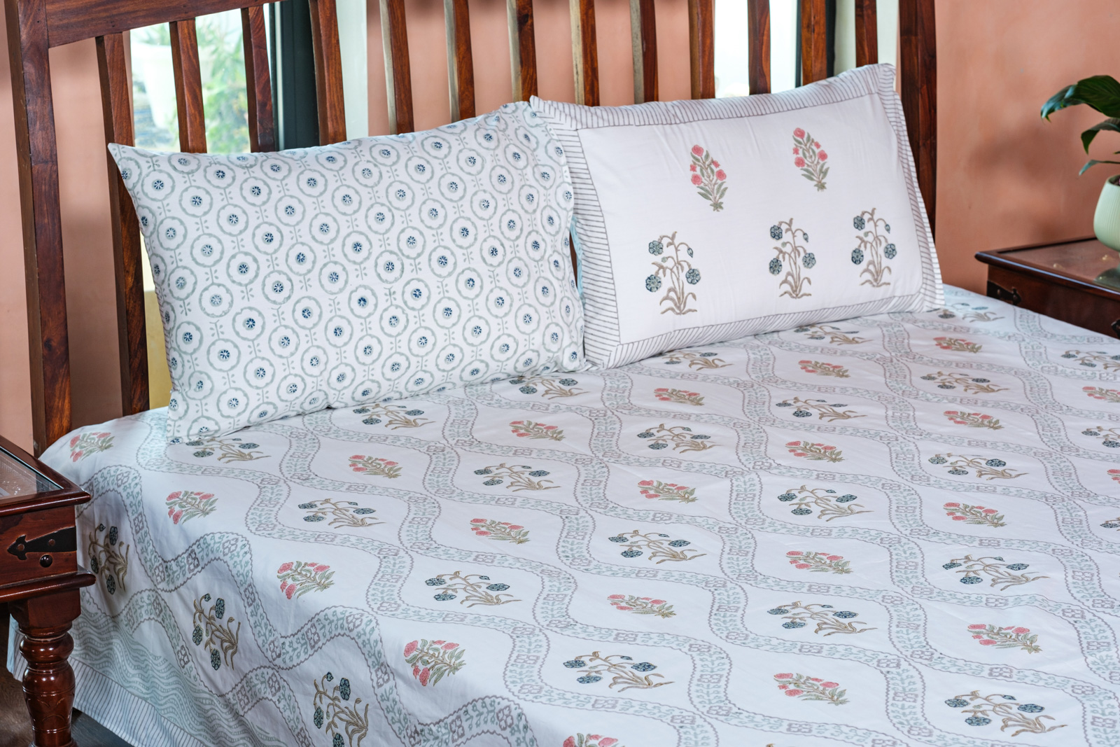 Queen Size Percale Fine Cotton Bedspread with 2 Pillow Cases  100866