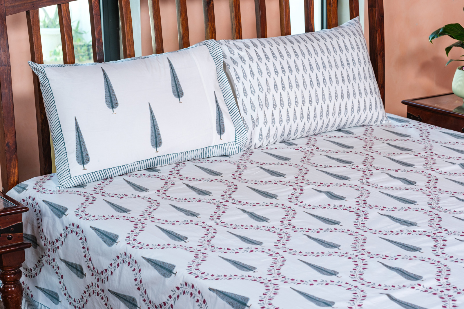 Queen Size Percale Fine Cotton Bedspread with 2 Pillow Cases 100873