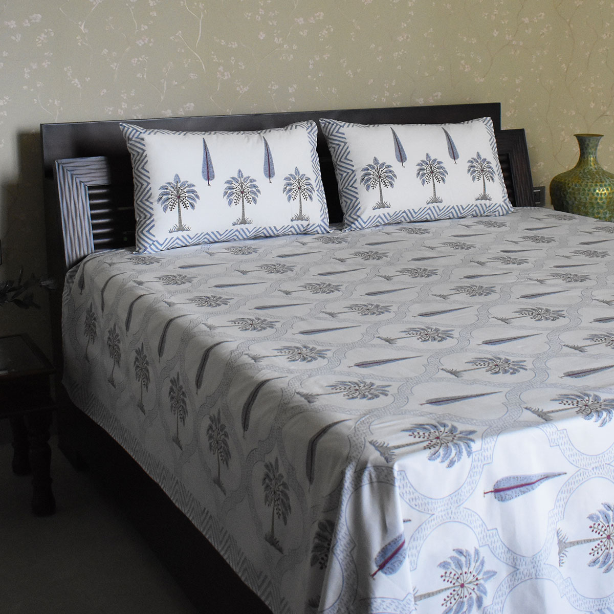 Queen Size Percale Fine Cotton Bedspread with 2 Pillow Cases 200008