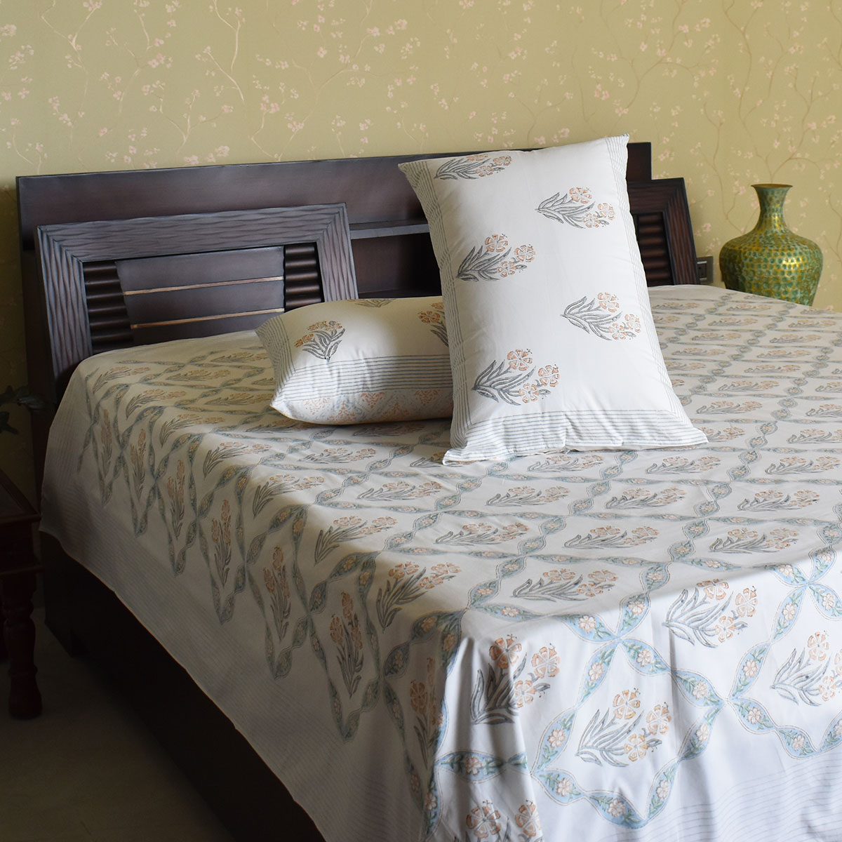 Queen Size Percale Fine Cotton Bedspread with 2 Pillow Cases 200058
