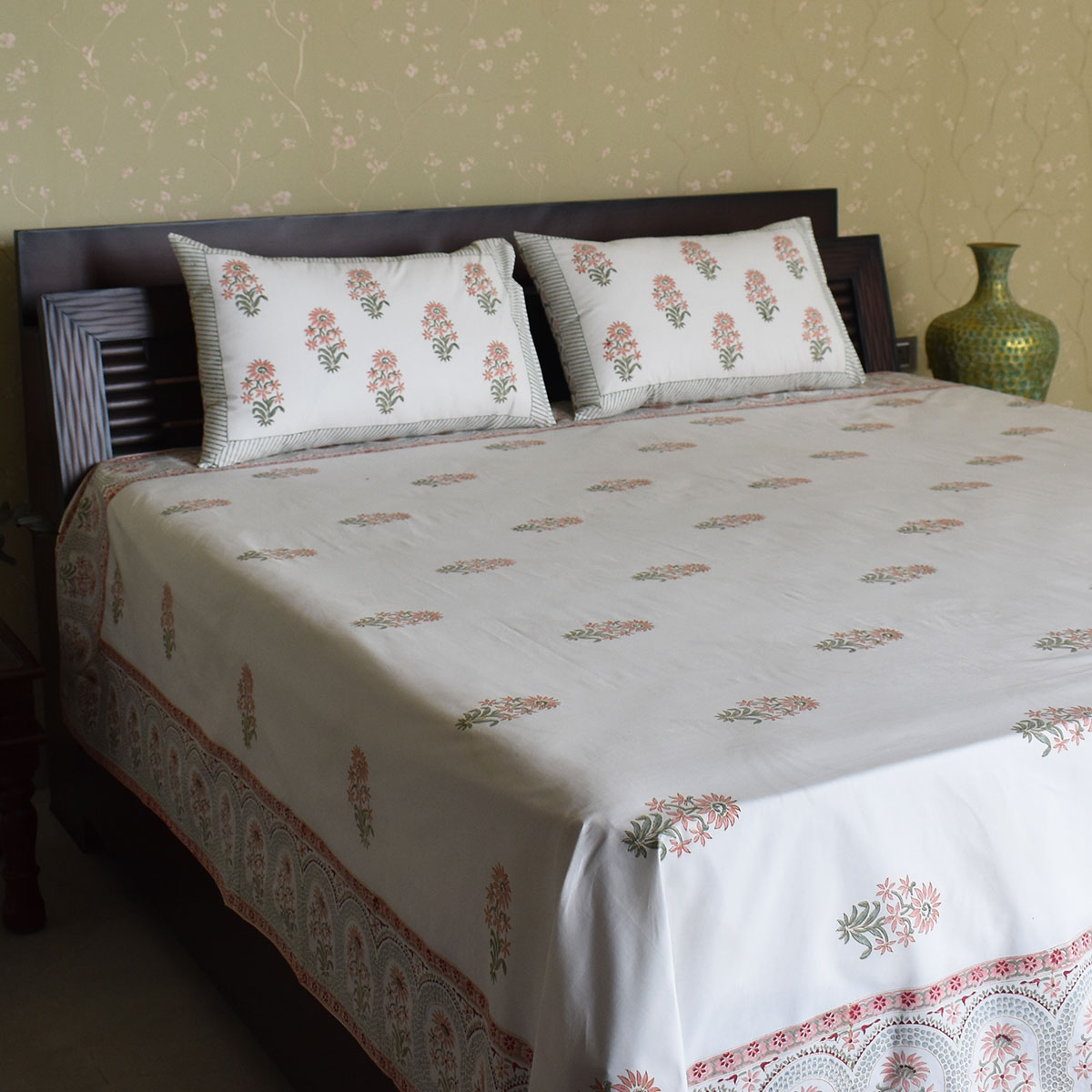 Queen Size Percale Fine Cotton Bedspread with 2 Pillow Cases 200063