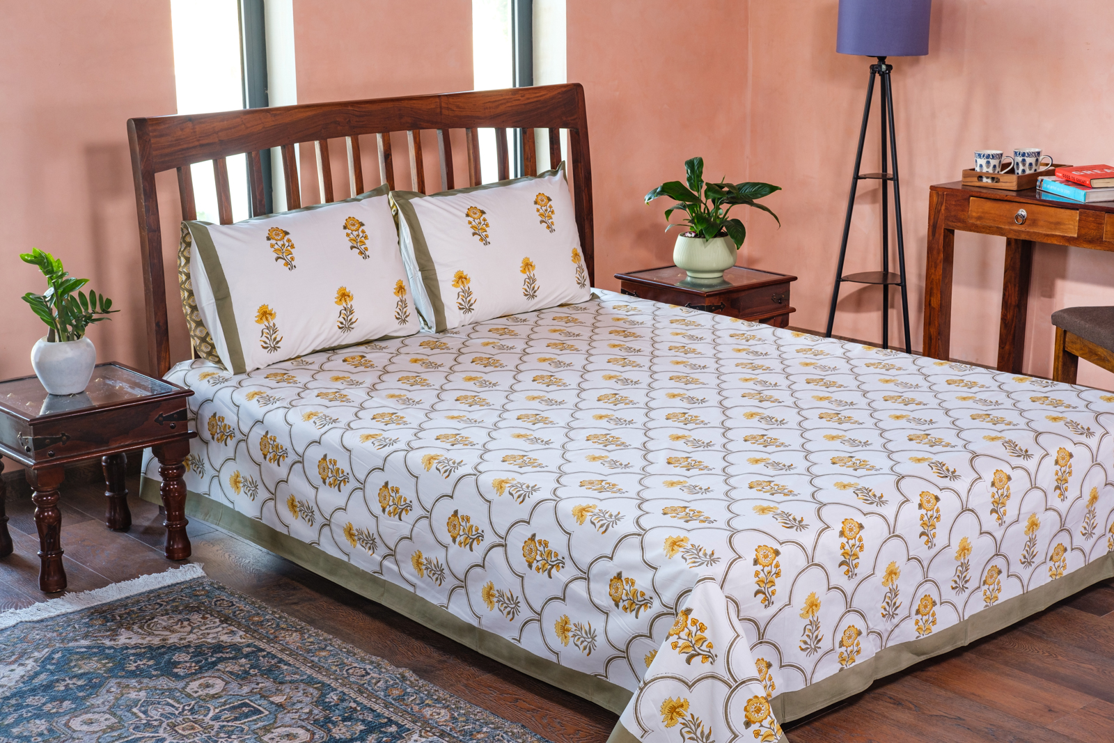 Hand Block Printed Cotton Percale Queen Size Bedspread 700189