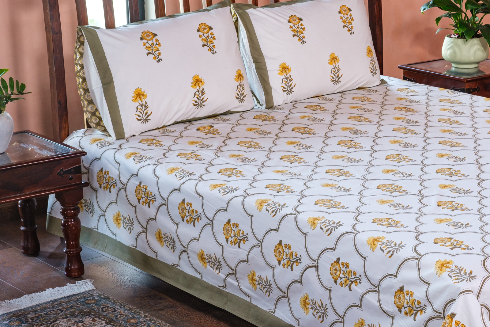 Hand Block Printed Cotton Percale Queen Size Bedspread 700189