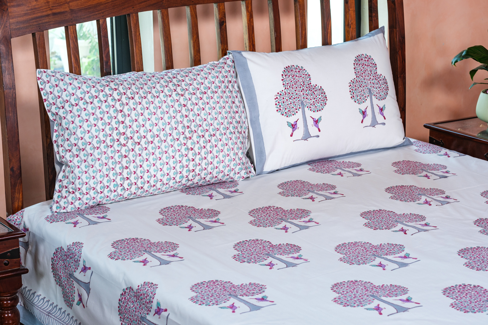 Hand Block Printed Cotton Percale Queen Size Bedspread 700224