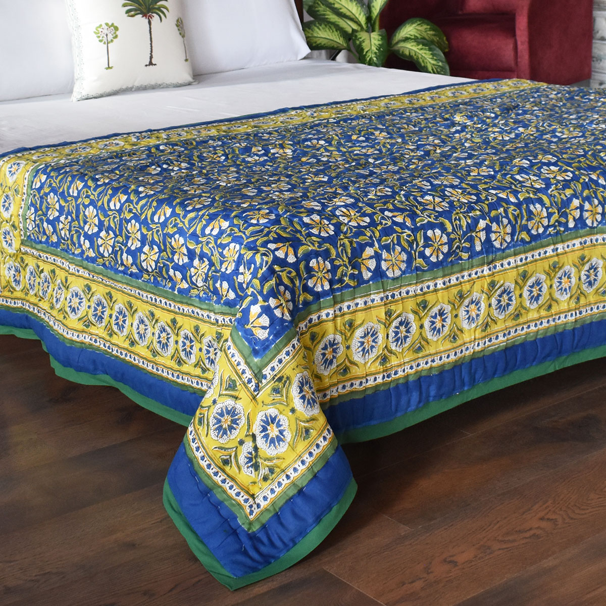 Hand Block Printed Cotton Twin Size Quilt Chakri Blue Gud 102656