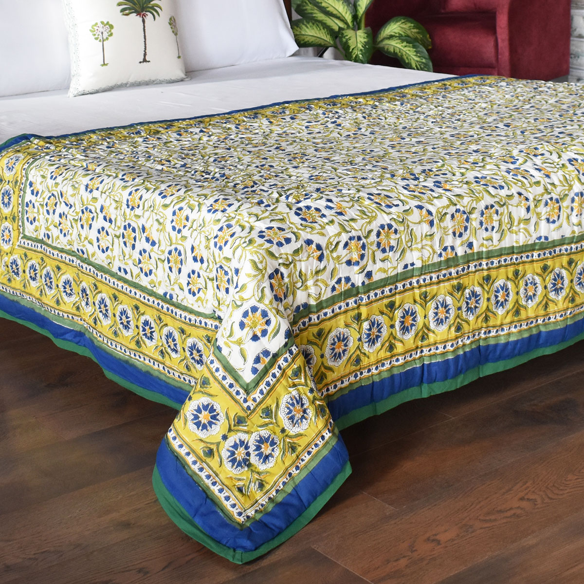 Hand Block Printed Cotton Twin Size Quilt Chakri Blue Gud 102656