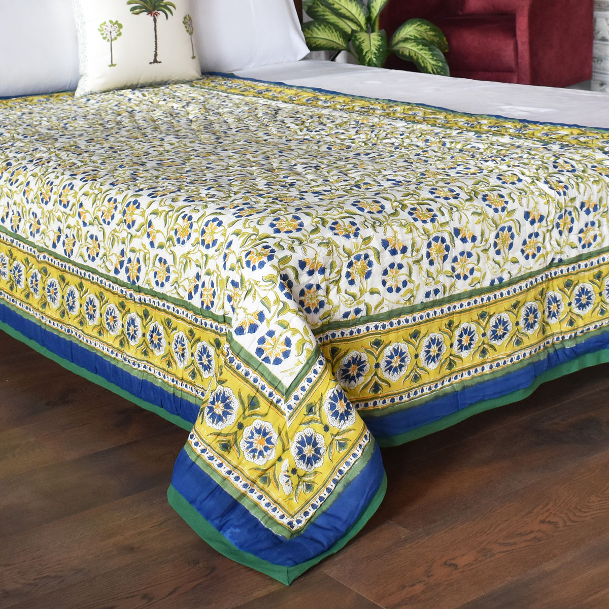 Hand Block Printed Cotton Twin Size Quilt Chakri Blue Gud 102656