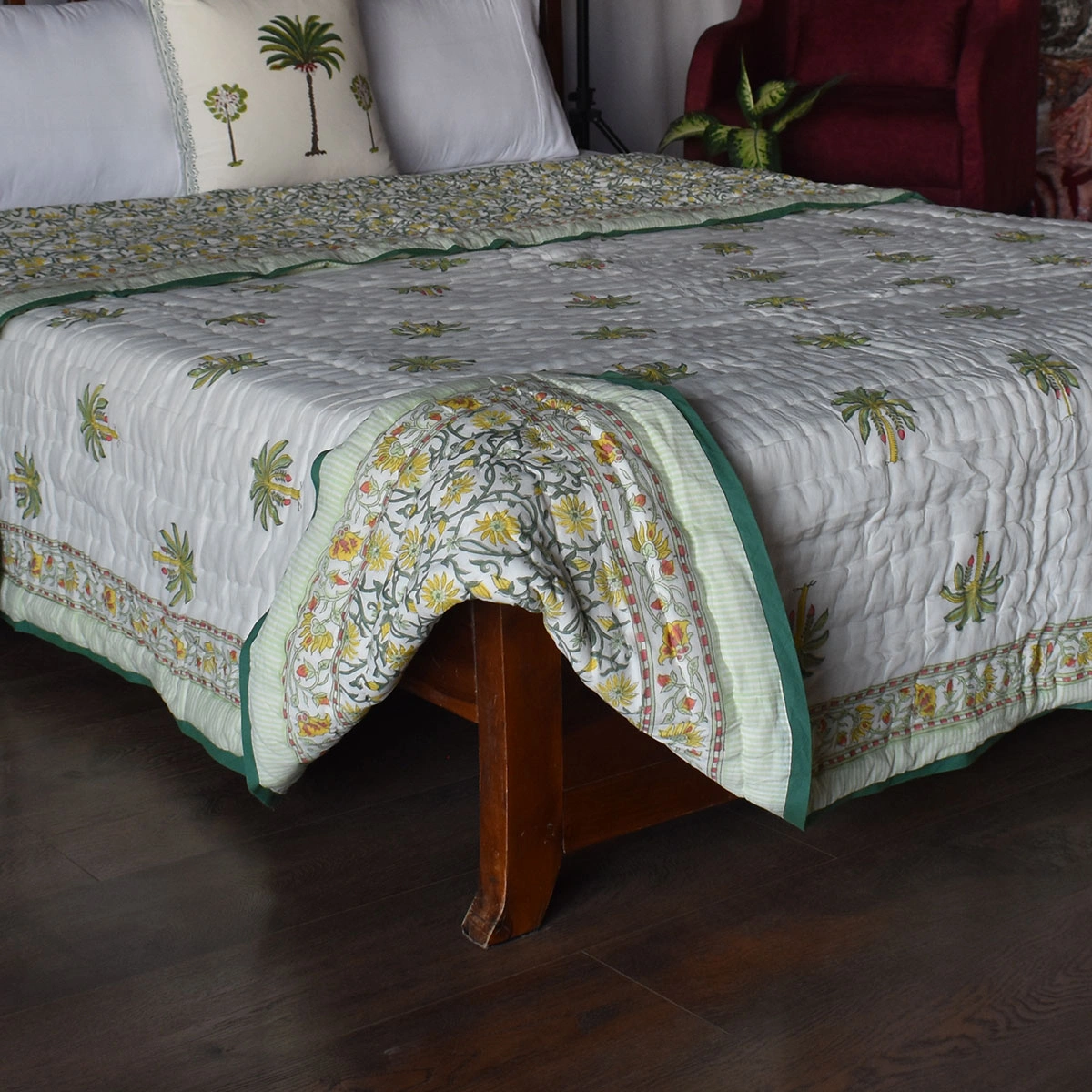 Hand Block Printed Cotton Queen Size Quilt Chakri Lime 260101