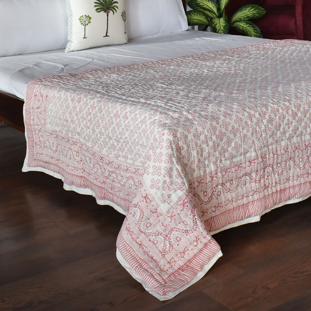 Hand Block Printed Cotton Twin Size Quilt Choti Booti Pink 202411