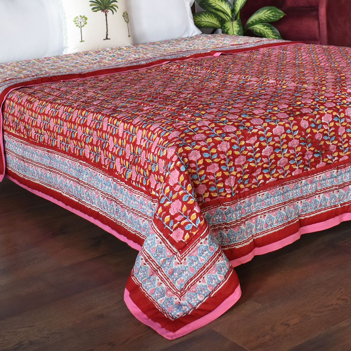 Hand Block Printed Cotton Queen Size Quilt Climbing Flower Red 500928