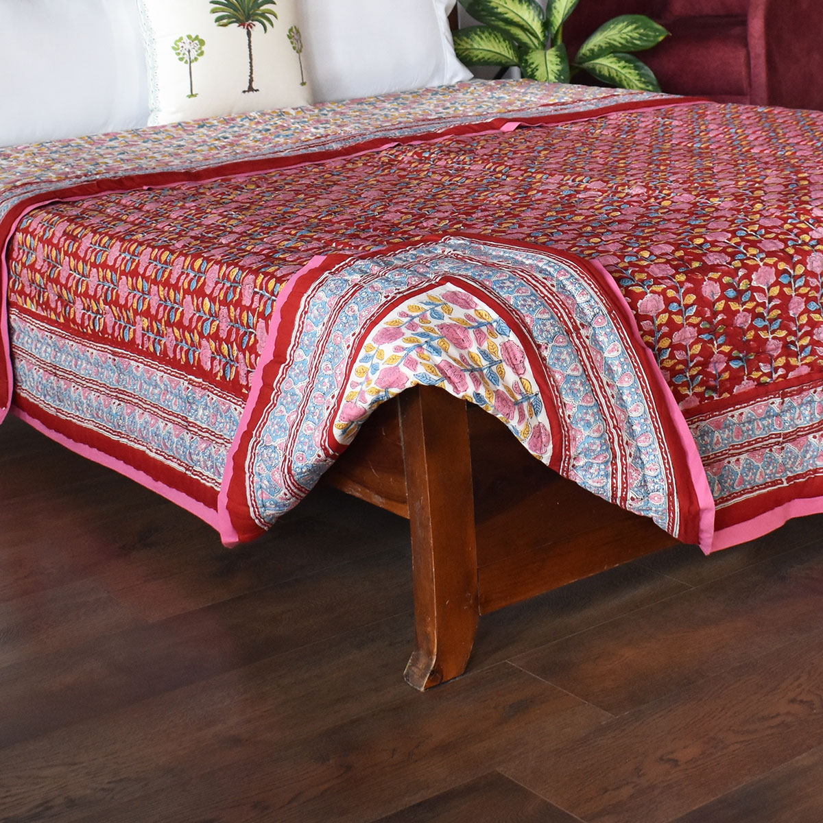 Hand Block Printed Cotton Queen Size Quilt Climbing Flower Red 500928