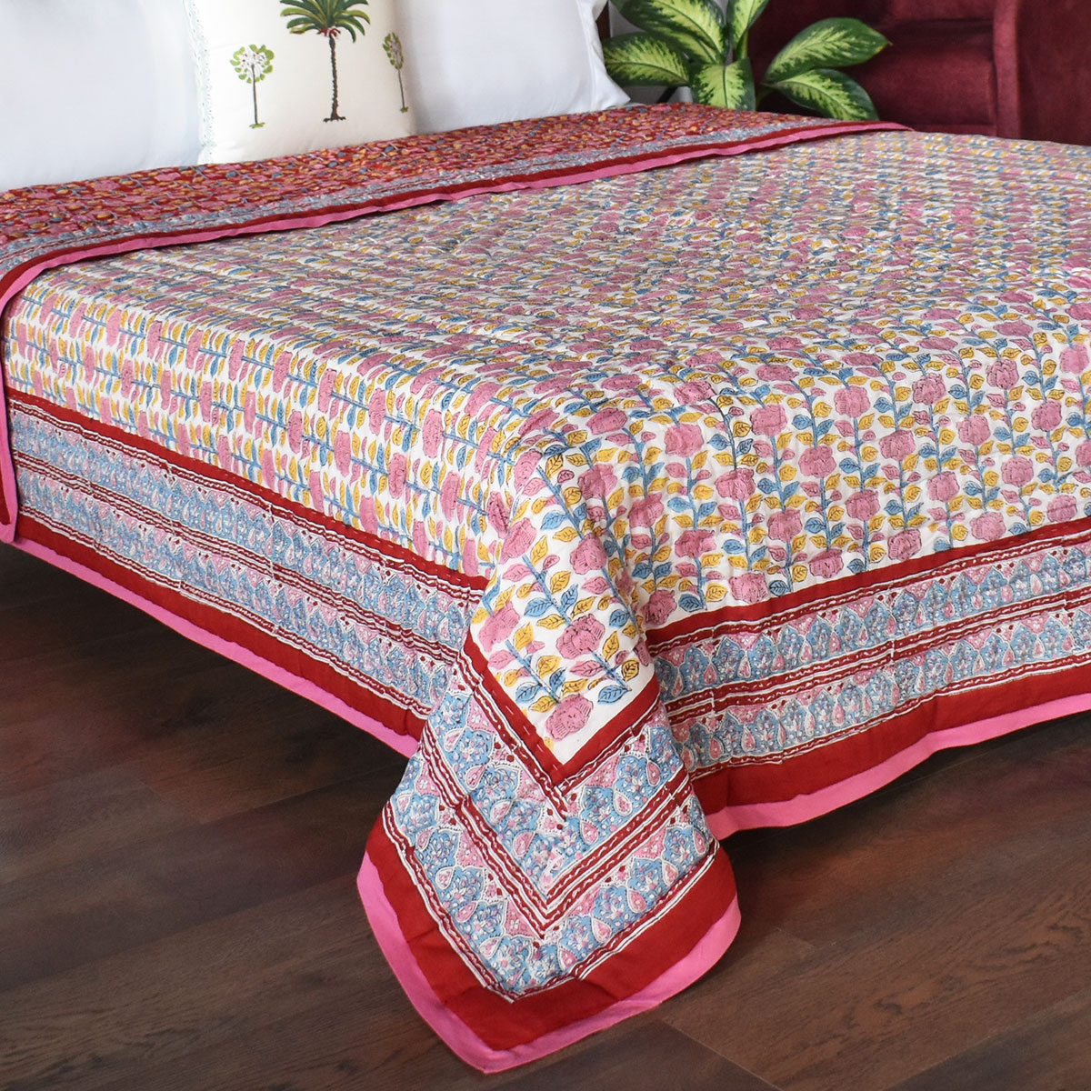 Hand Block Printed Cotton Queen Size Quilt Climbing Flower Red 500928