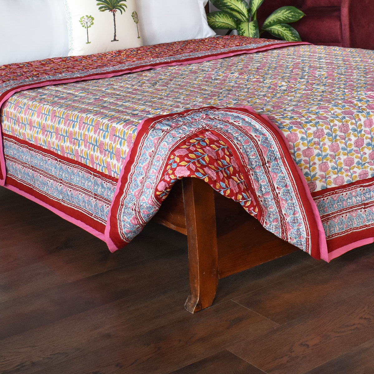 Hand Block Printed Cotton Queen Size Quilt Climbing Flower Red 500928