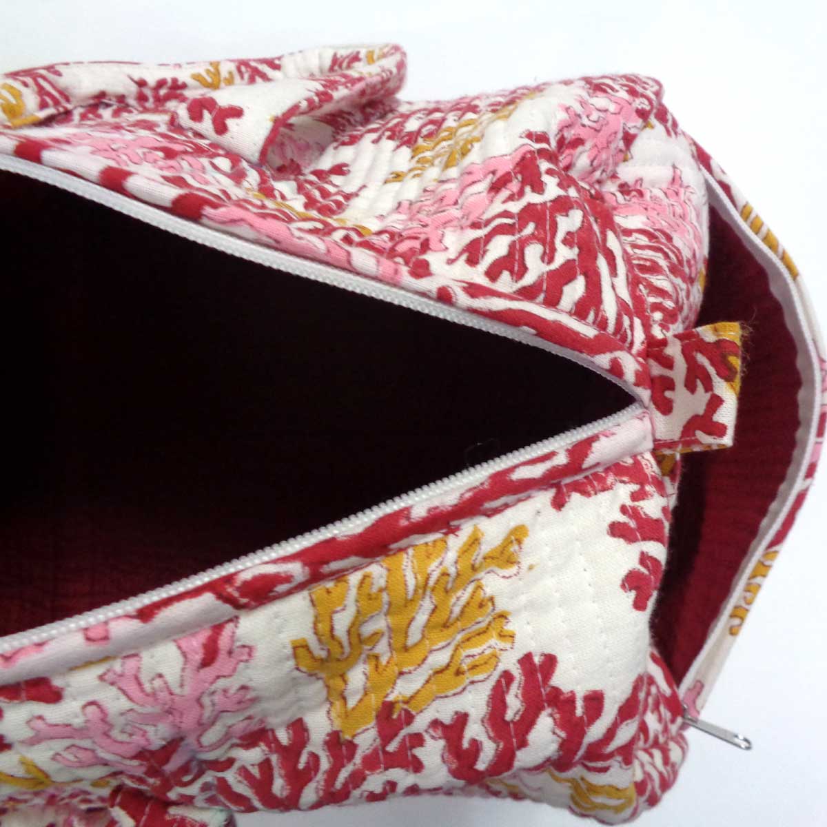 Weekender Bag  Coral Multi Red 701927