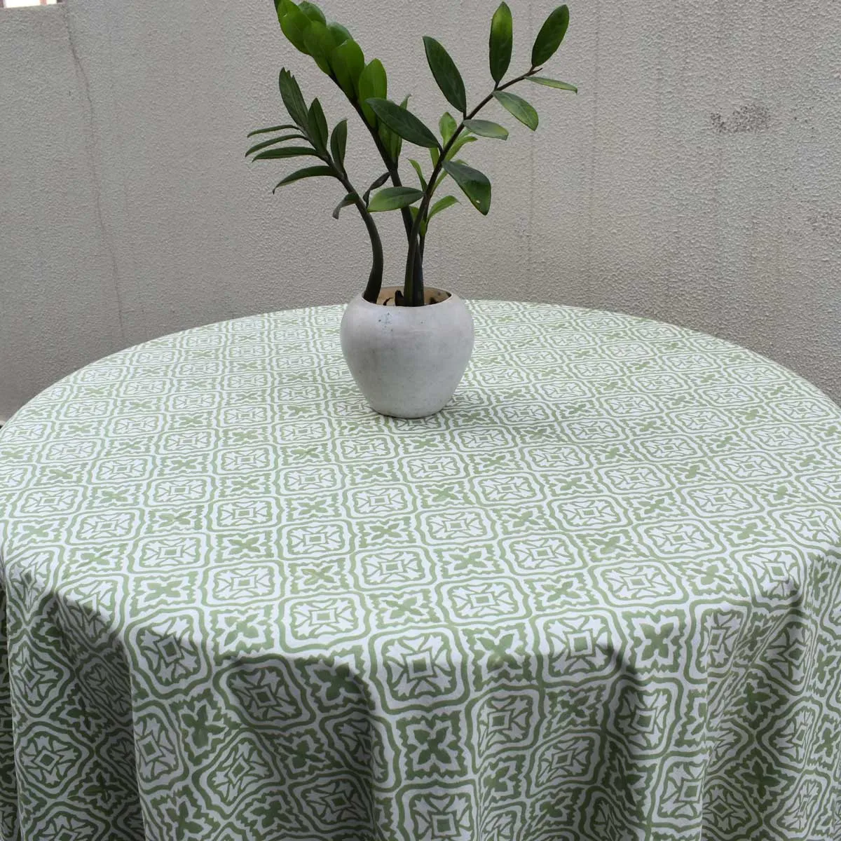 Round 220 cms Cotton French Design Table Cover cross flower celadon green 202601