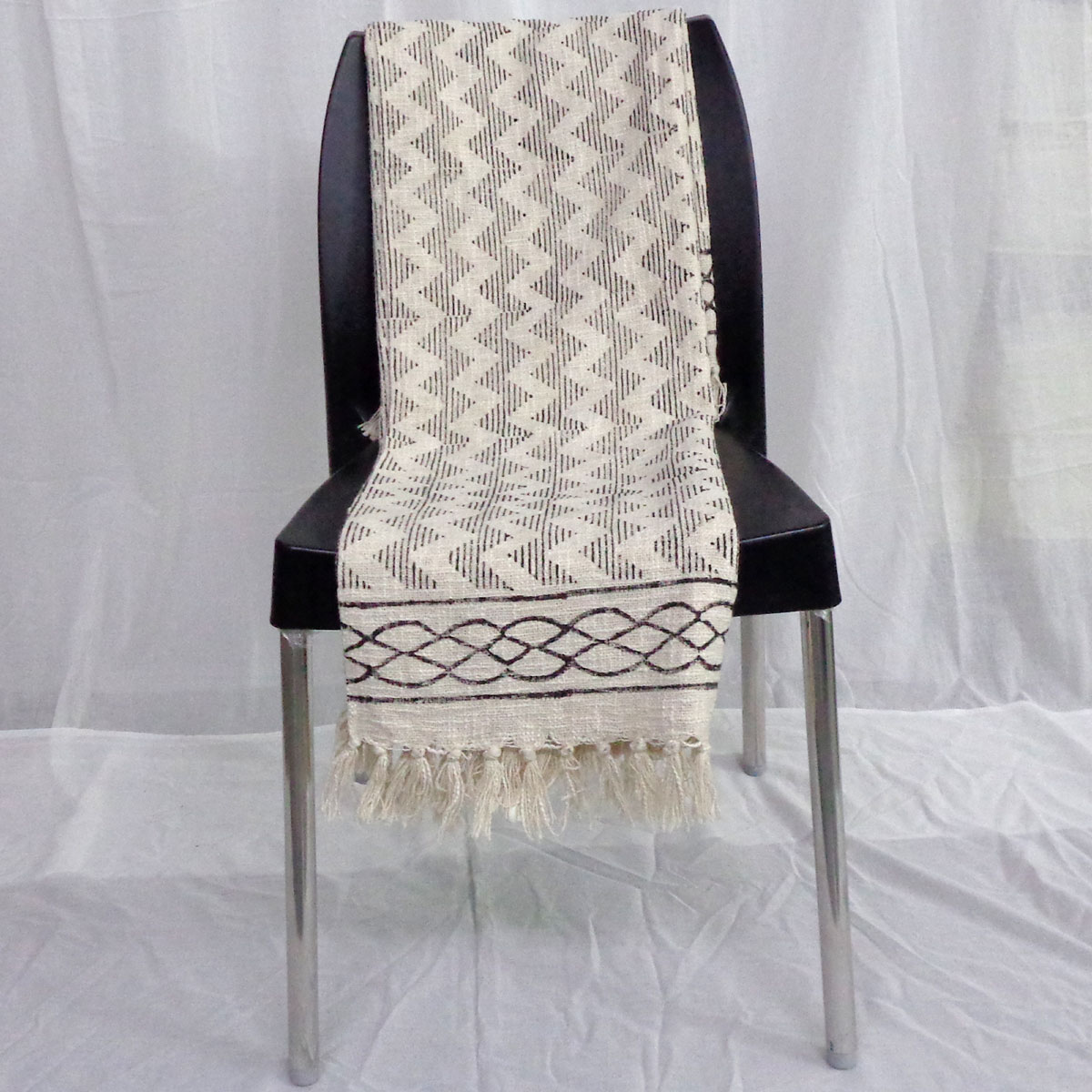 Cotton Throw with Tassel  104301