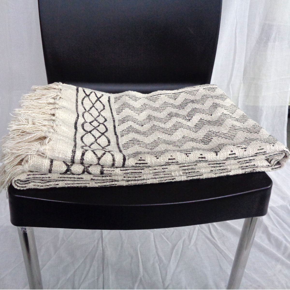 Cotton Throw with Tassel  104301