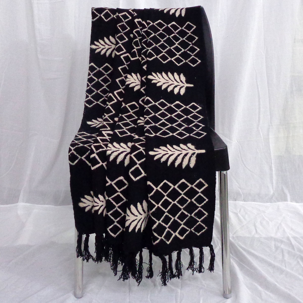 Cotton Throw with Tassel 104318