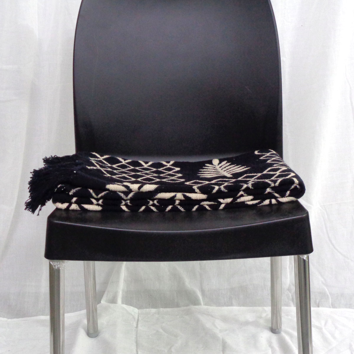 Cotton Throw with Tassel 104318