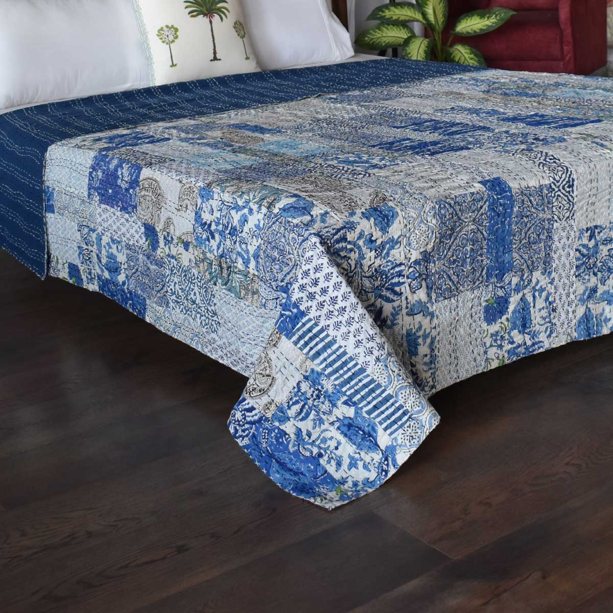 Hand Quilted Kantha Patchwork Quilt Artisan-Made Elegance by Roopantaran 262038
