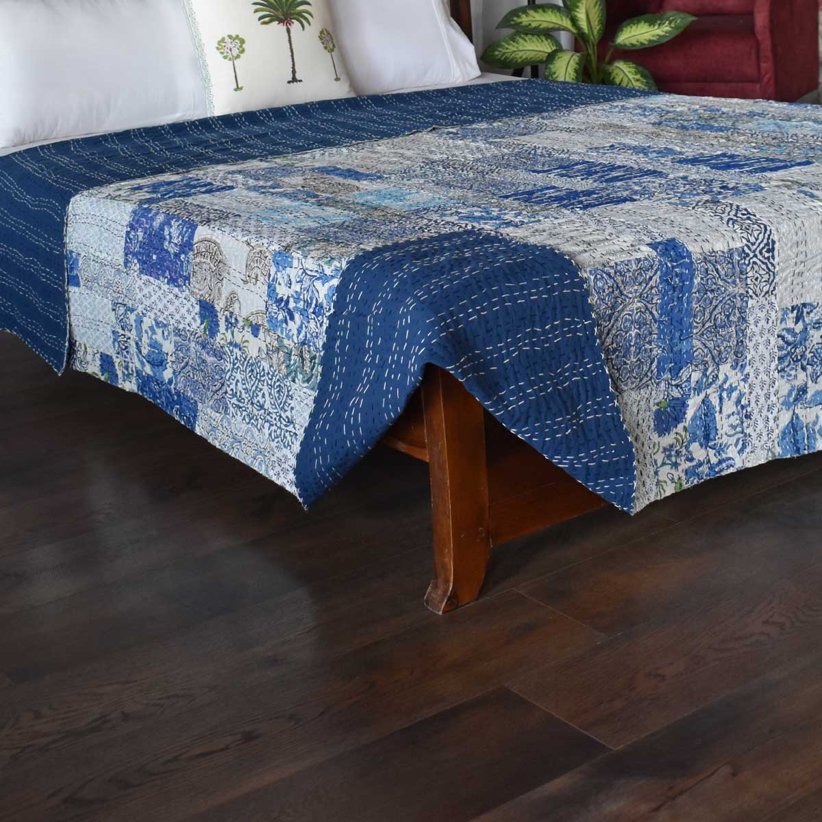 Hand Quilted Kantha Patchwork Quilt Artisan-Made Elegance by Roopantaran 262038