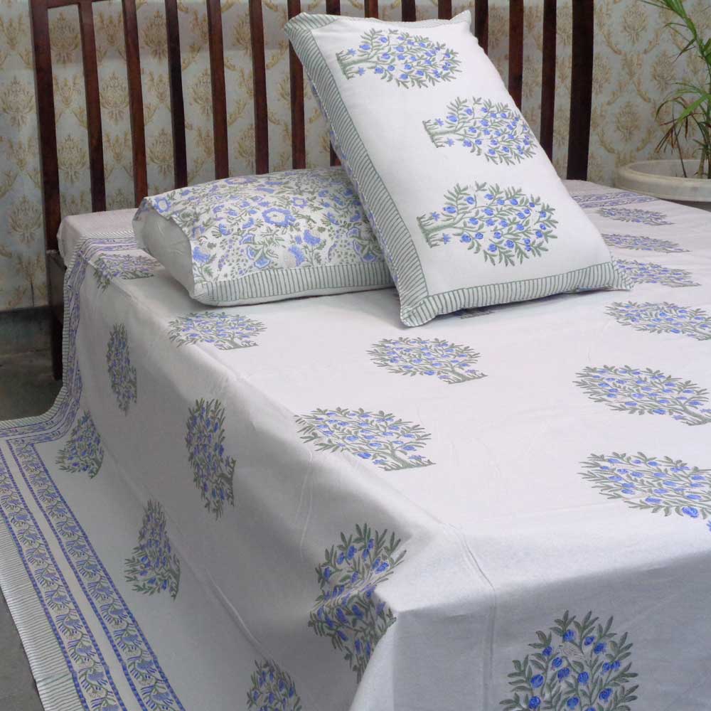 Hand Block Printed Cotton Queen Size Bedspread 208044