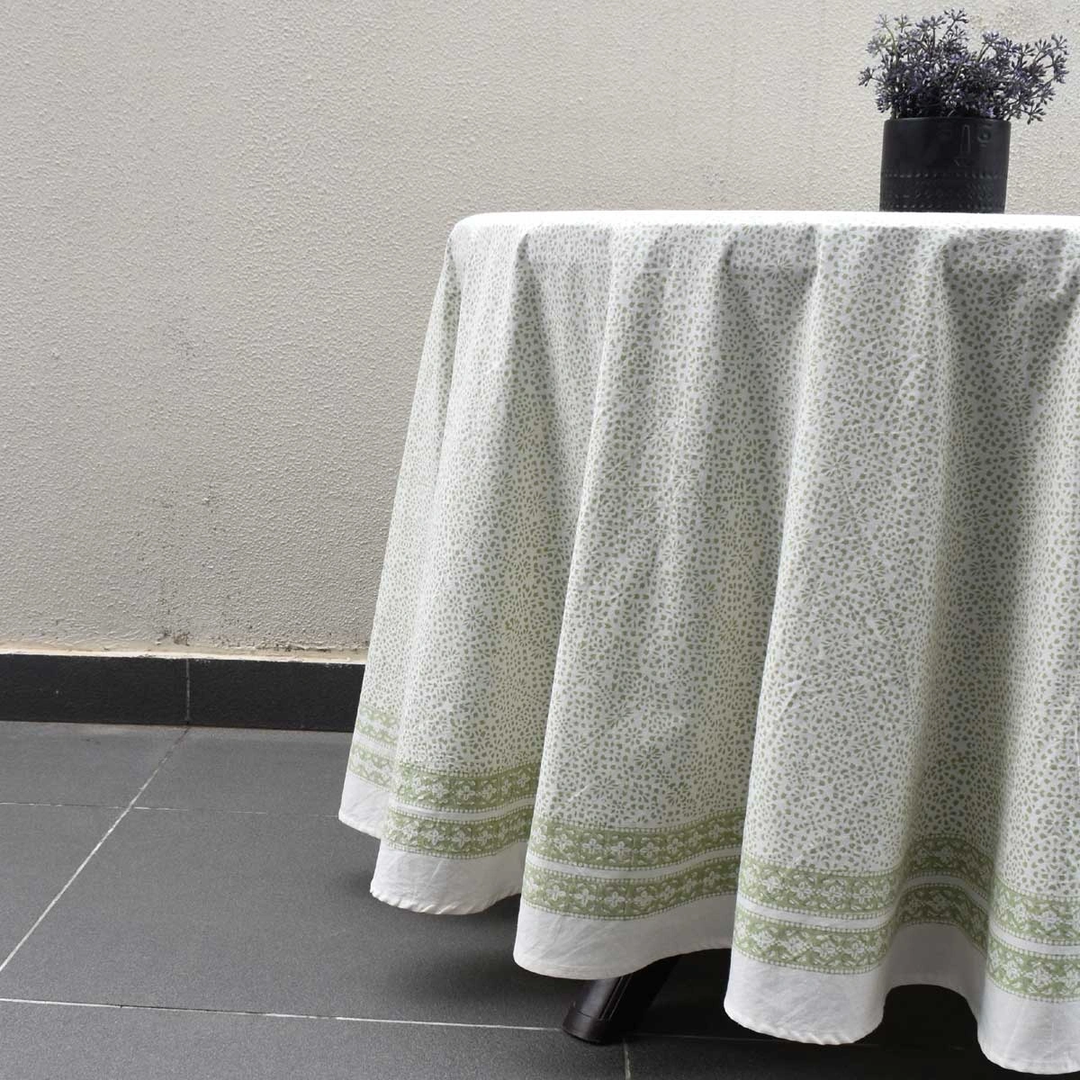 Round 220 cms Cotton French Design Table Cover EKG 262526