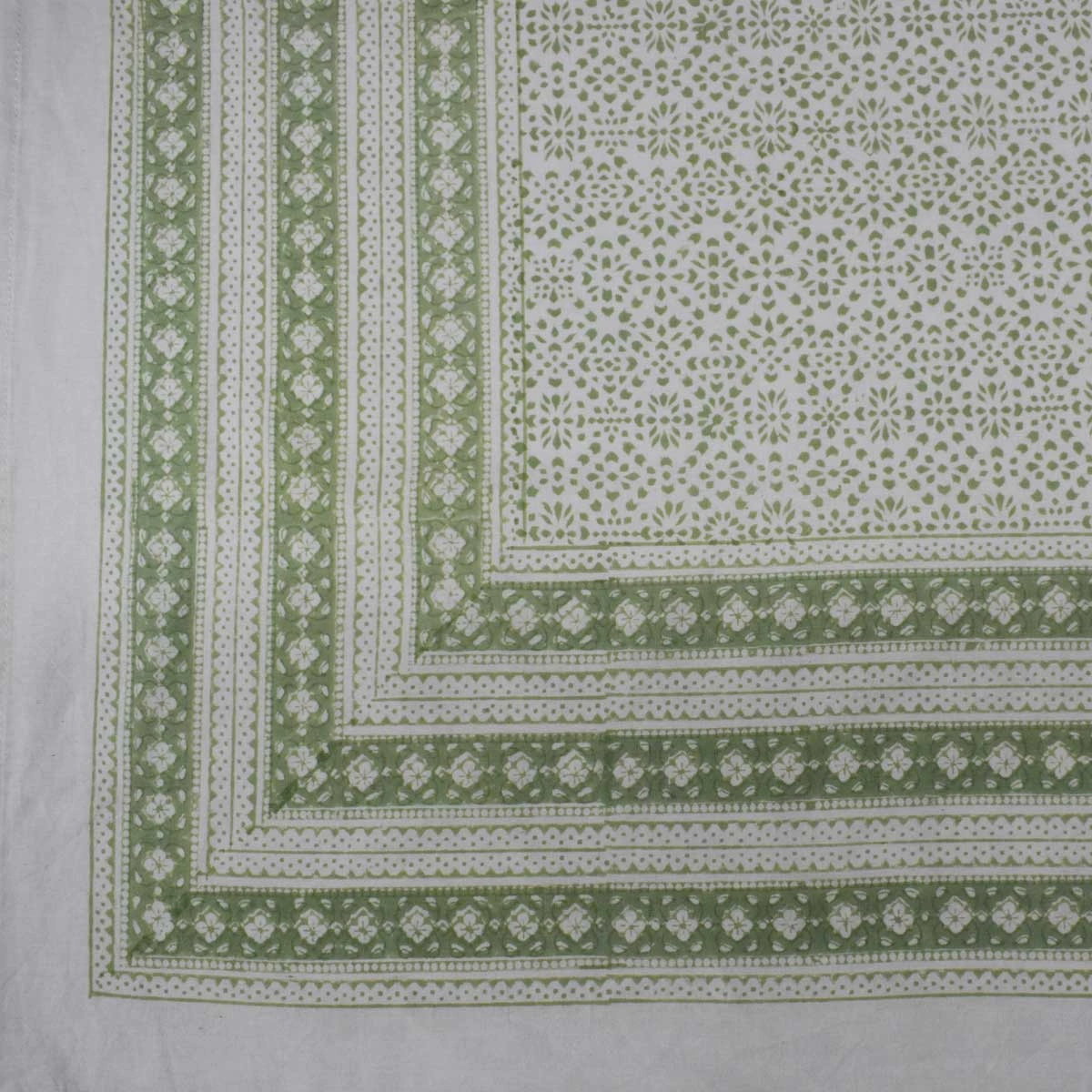 12 Seater Tablecloth 180x340 cms EKG 262526