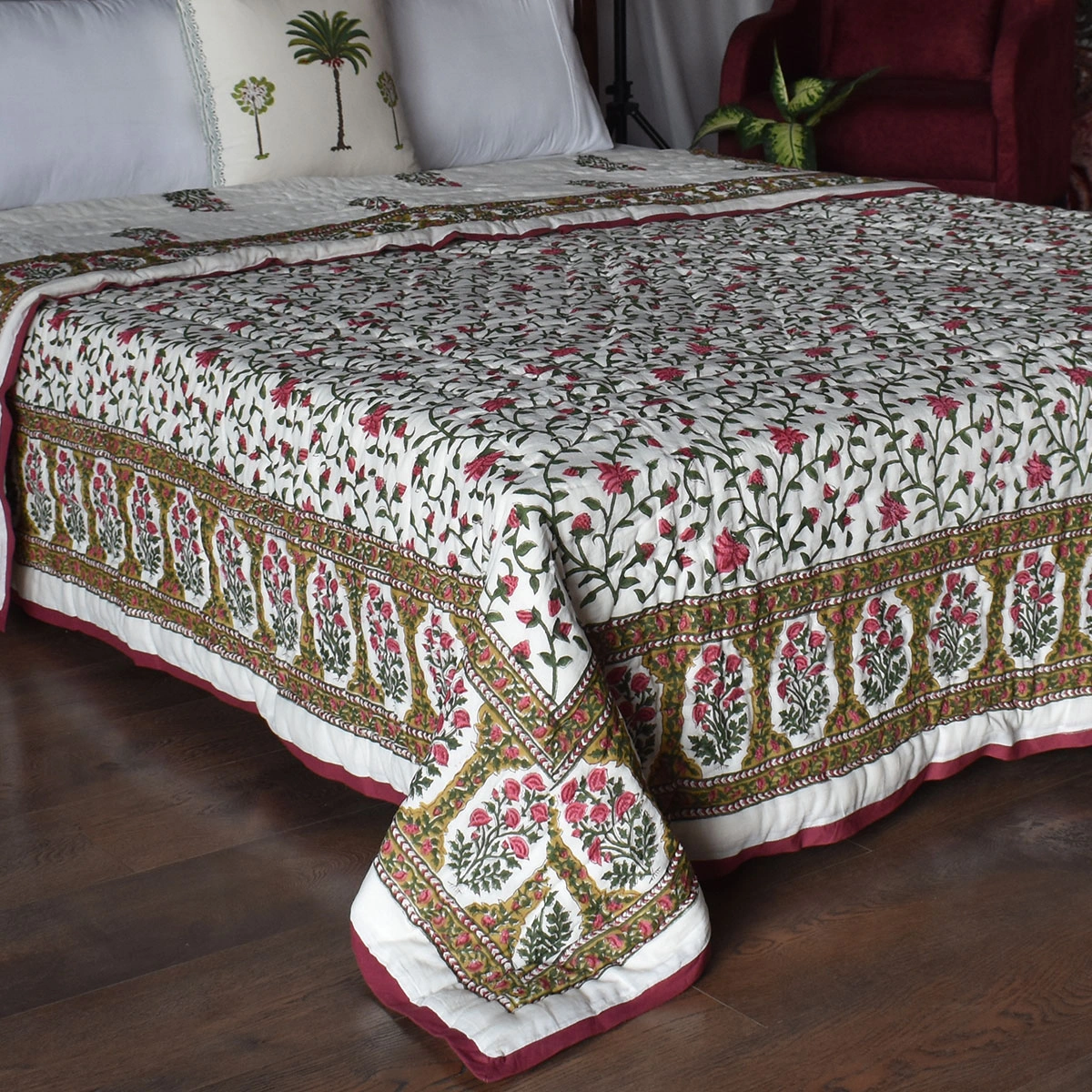 Queen Size Soft Cotton Quilt Handmade Floral Bale Pink 103562