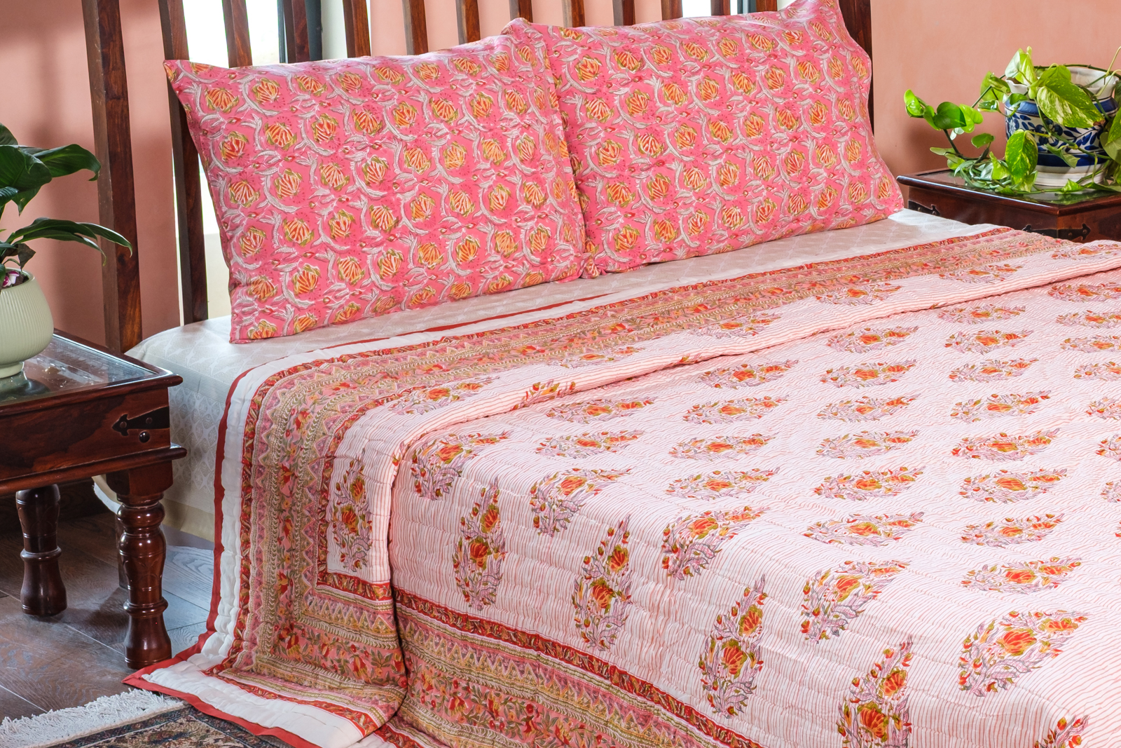 Hand Block Printed Cotton King Size Quilt  Frost Pink Floral 202816