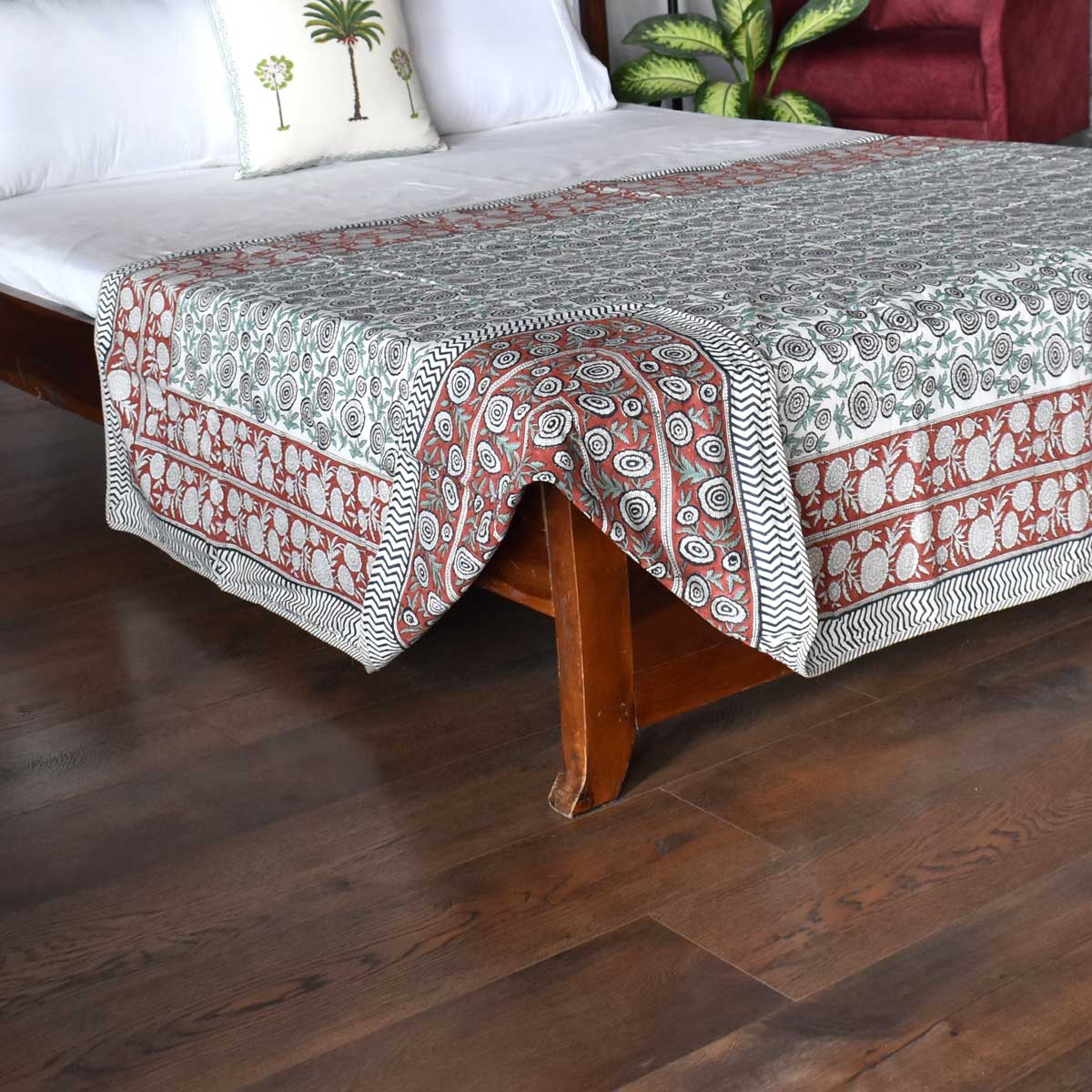 Hand Block Printed Cotton Twin Size Dohar Gol Phool Brown 205723