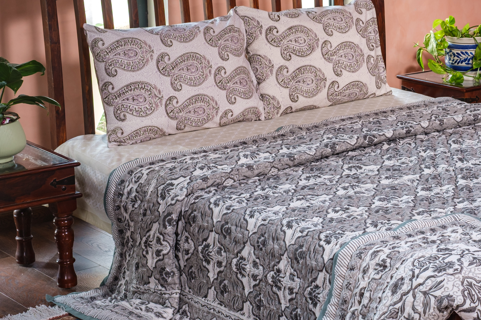 Hand Block Printed Cotton Quilt King Size  Grey Boota Patti 700684