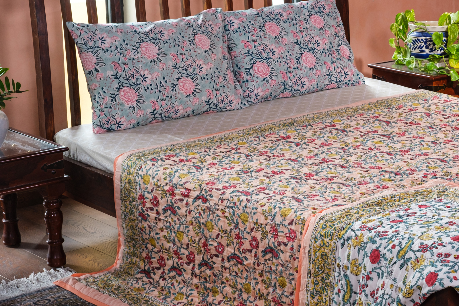 Hand Block Printed Cotton Queen Size Quilt Jungle Flower Peach 501074
