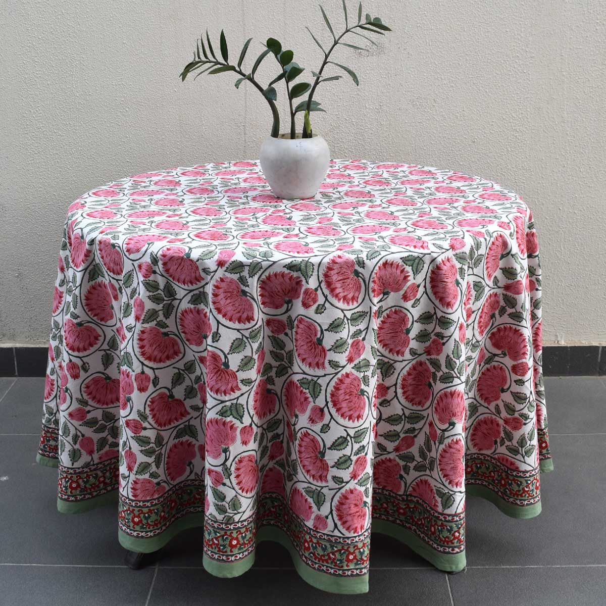 Hand Block Printed Cotton Round Tablecloth 220 cm Kamal Gulabi Open 103739