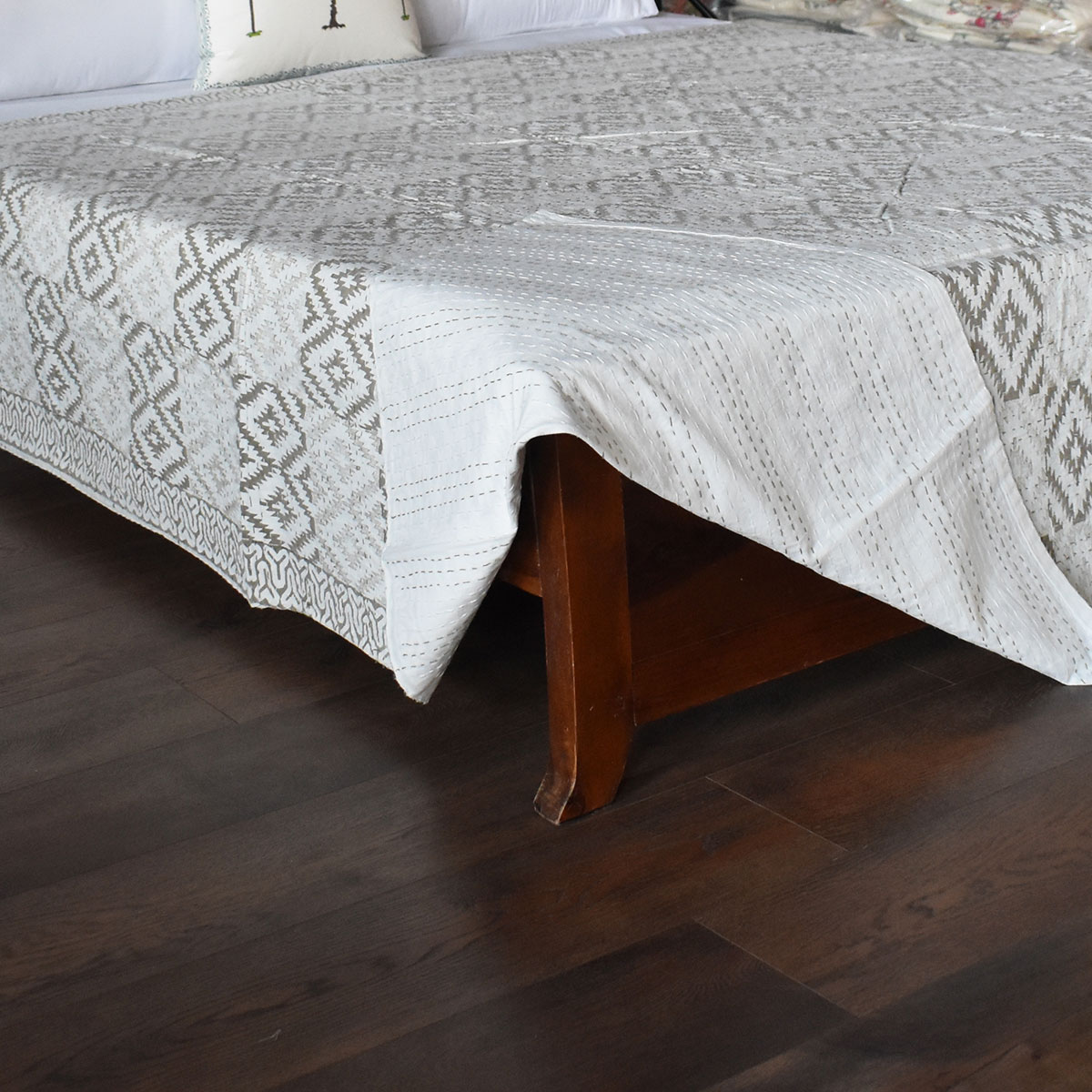 Hand Block Printed Cotton Sanganer Kantha Queen Size Aztec Grey 200898