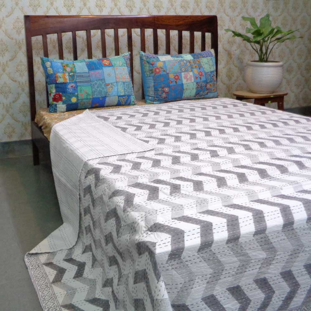 Hand Block Printed Cotton Sanganer Kantha Queen Size  Chevron Smoky Grey 171858