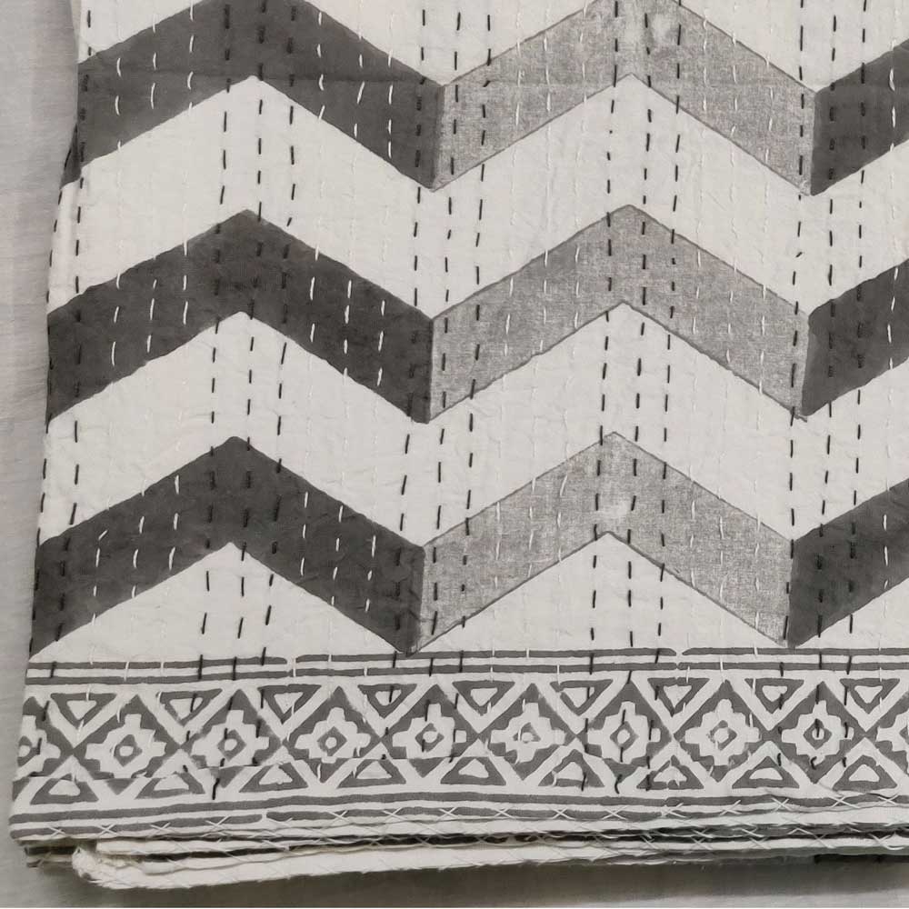 Hand Block Printed Cotton Sanganer Kantha Queen Size  Chevron Smoky Grey 171858