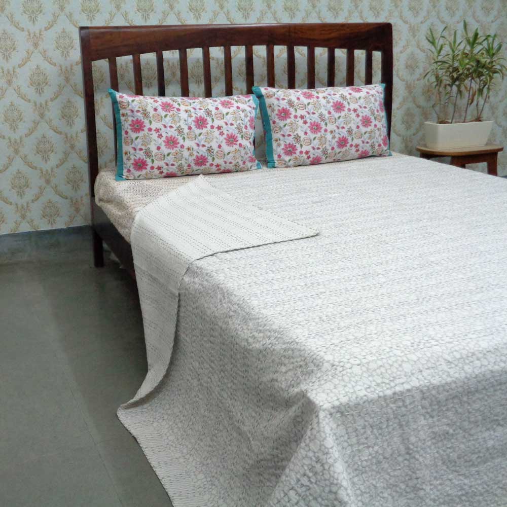 Design Snowflake Grey 104744 Block Printed QUEEN SIZE Single-Width Kantha