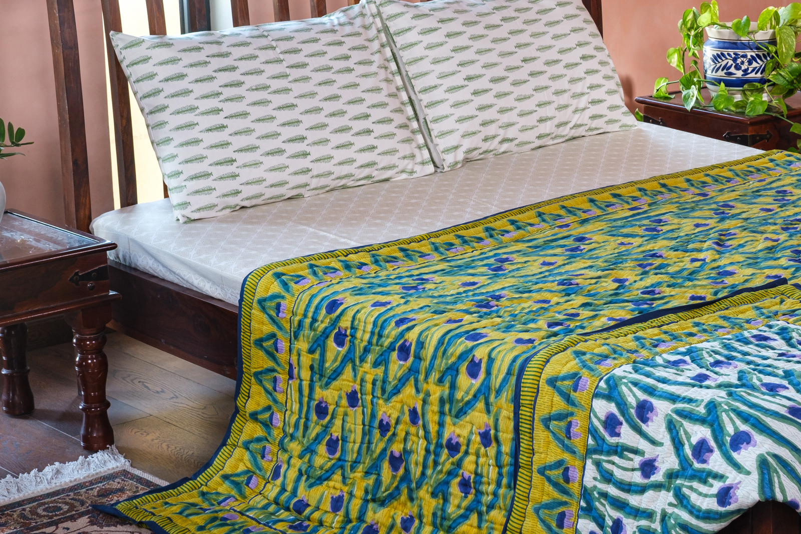 Hand Block Printed Cotton Queen Size Quilt  Lambi Patti Tulip Lime 601671