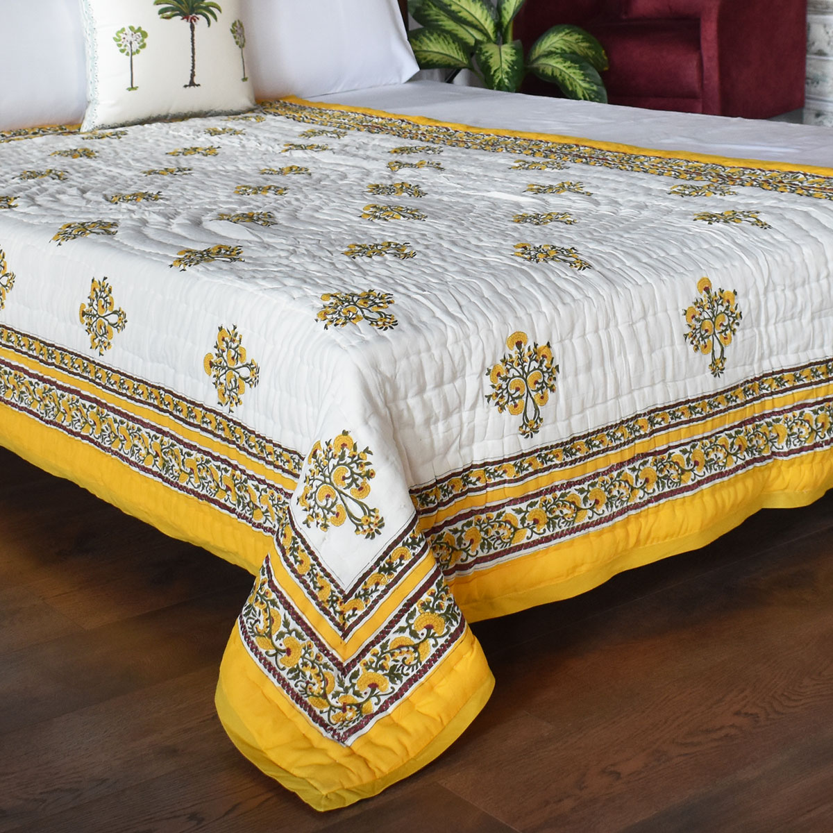Hand Block Printed Cotton Twin Size Quilt Marigold Booti Mustard 102044