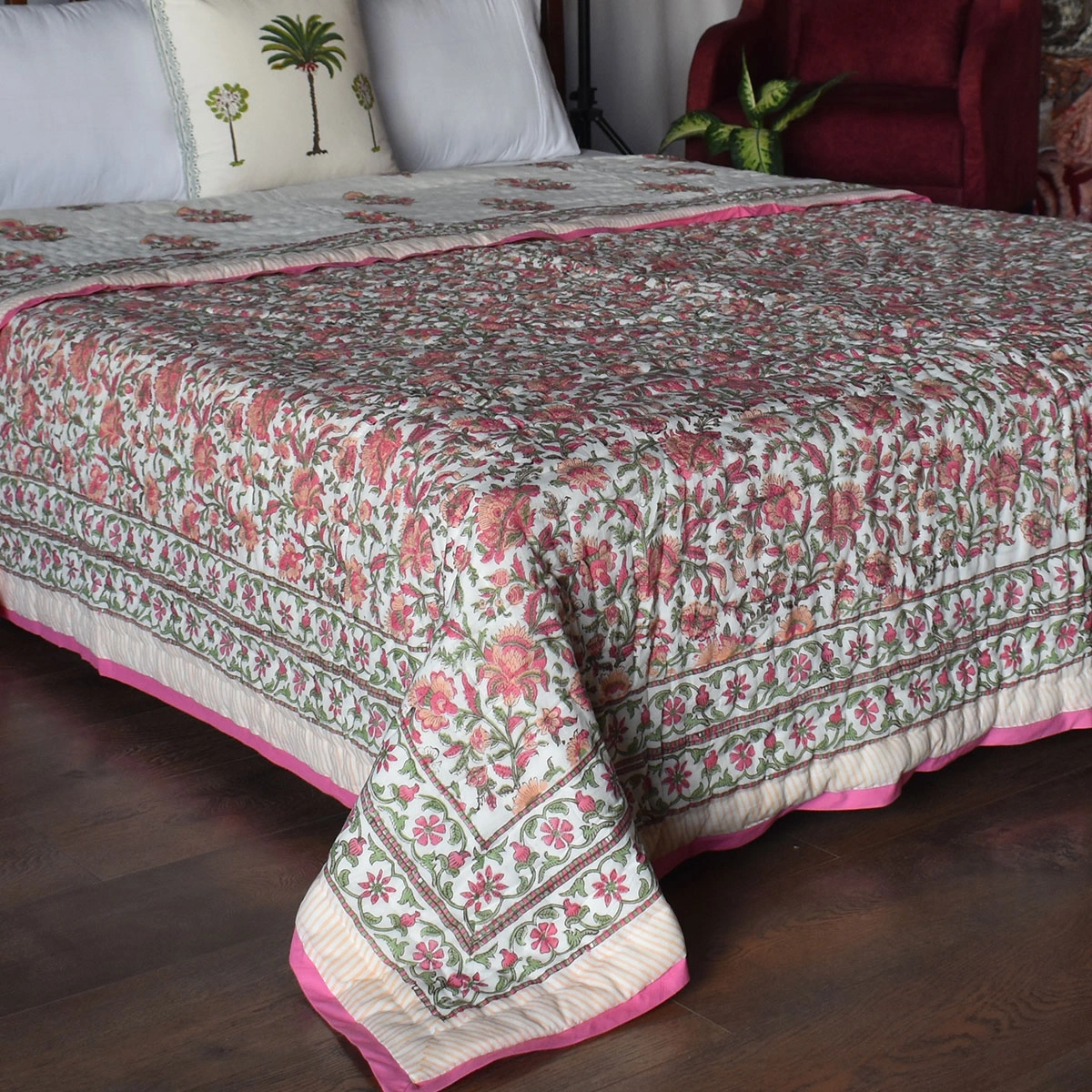 Hand Block Printed Cotton Queen Size Quilt Mughal Vine Rose 260103