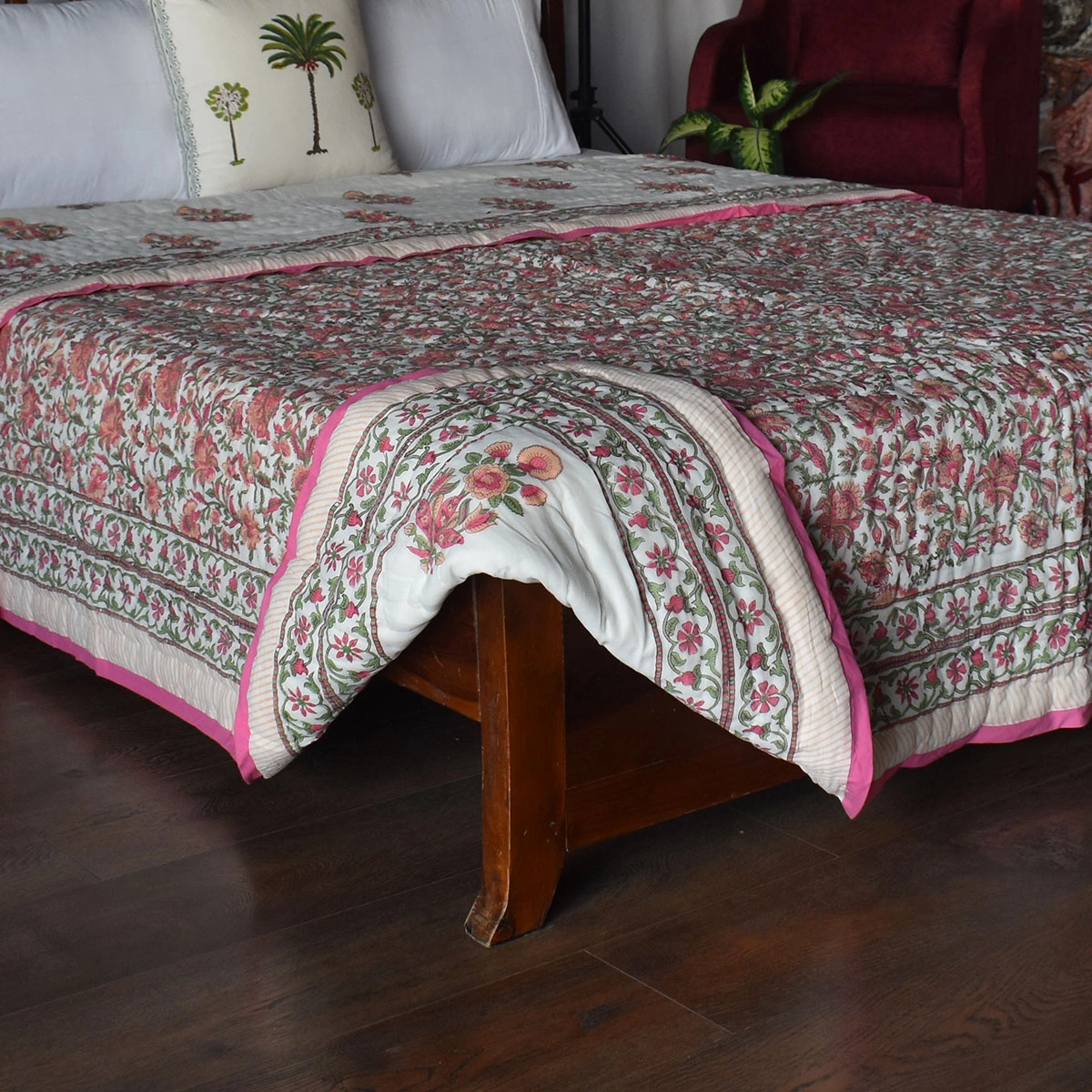 Hand Block Printed Cotton Queen Size Quilt Mughal Vine Rose 260103