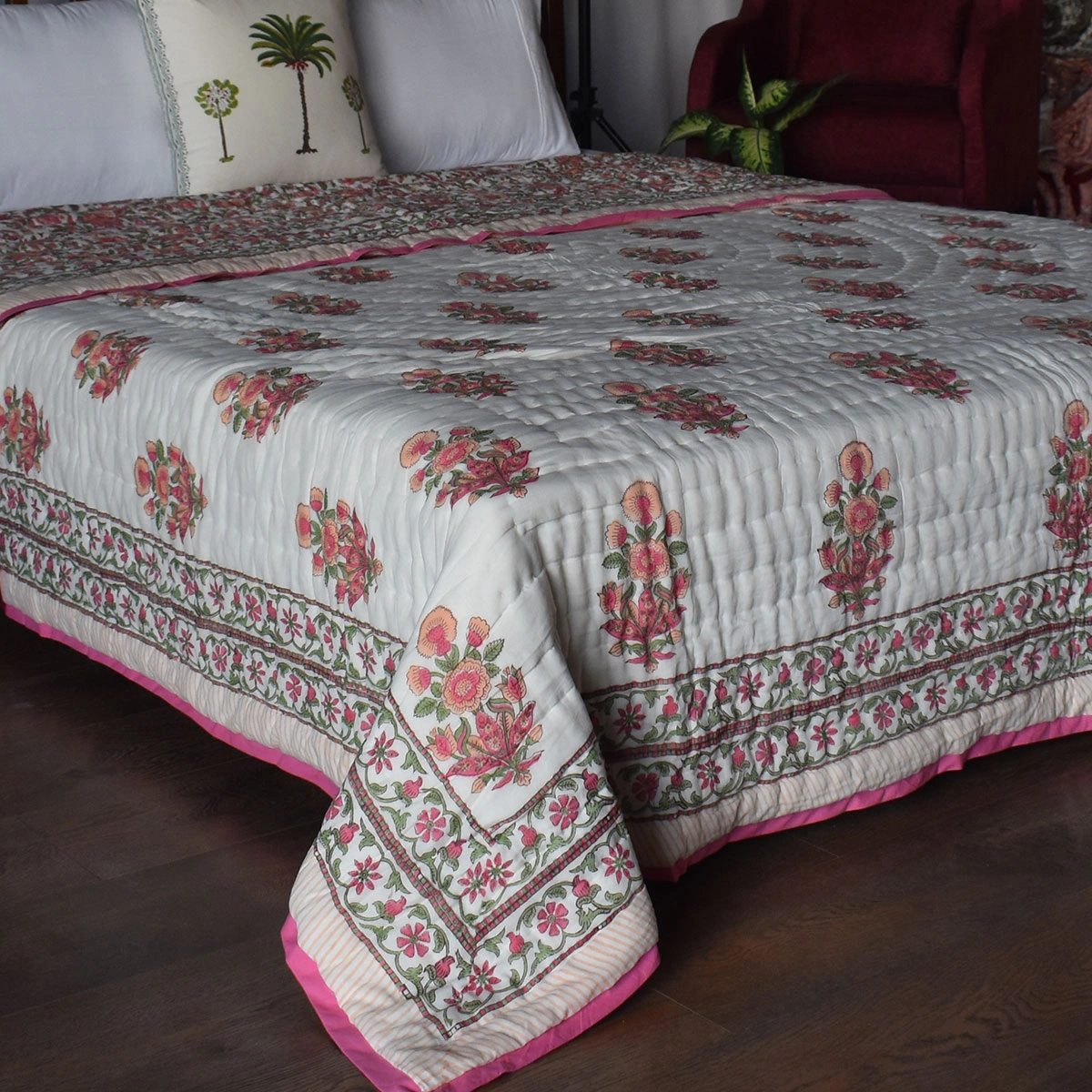 Hand Block Printed Cotton Queen Size Quilt Mughal Vine Rose 260103