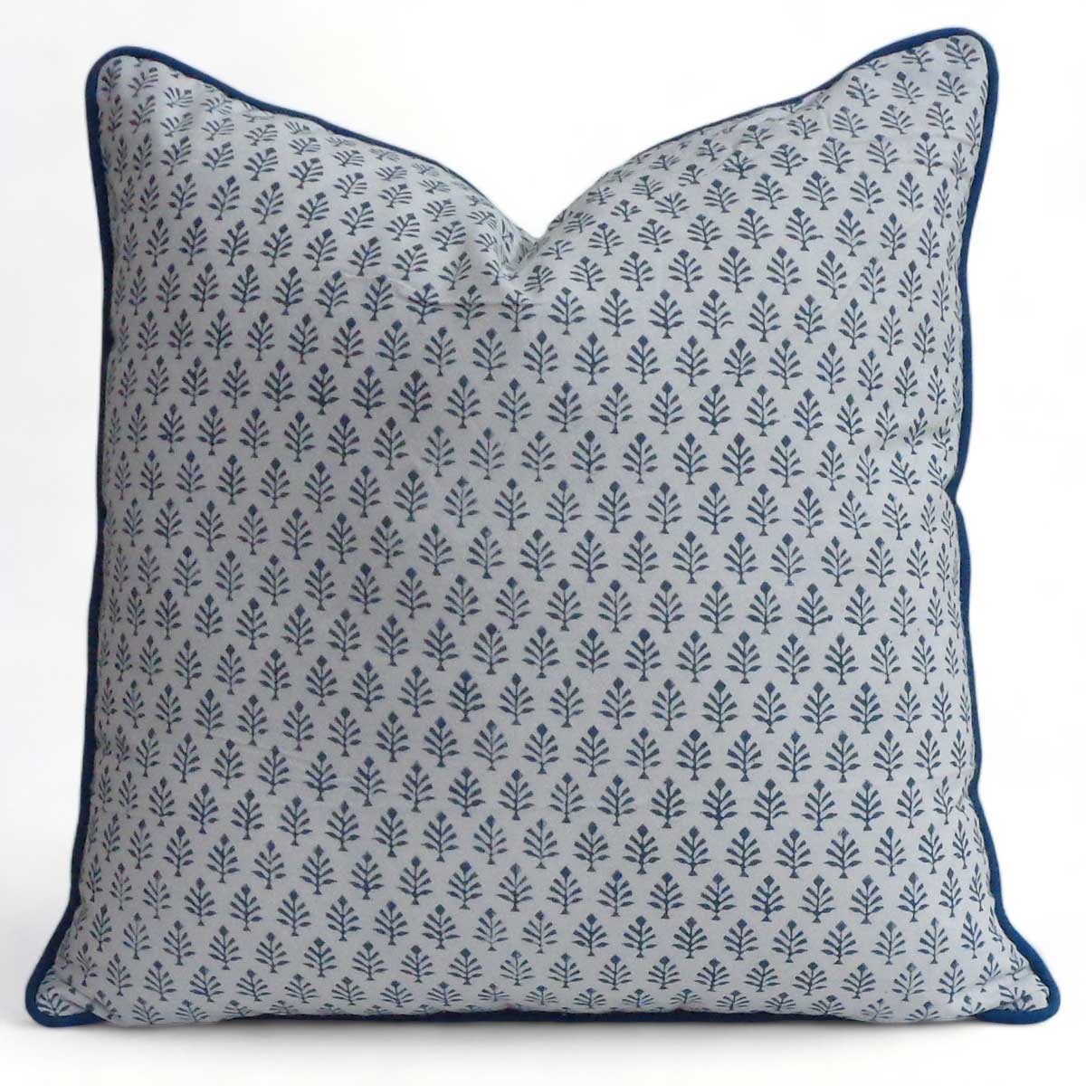 Piping Cushion Cover 50x50 cms Neem Majolika 102625