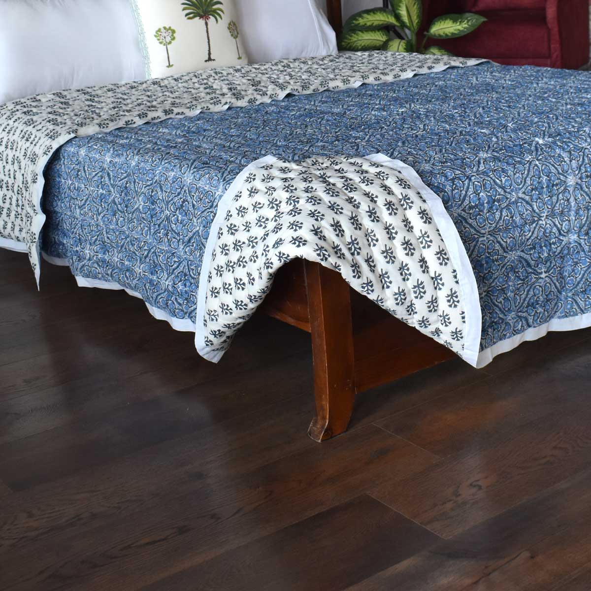 Hand Block Printed Cotton Queen Size Quilt  Nili Phool Chokri 106104