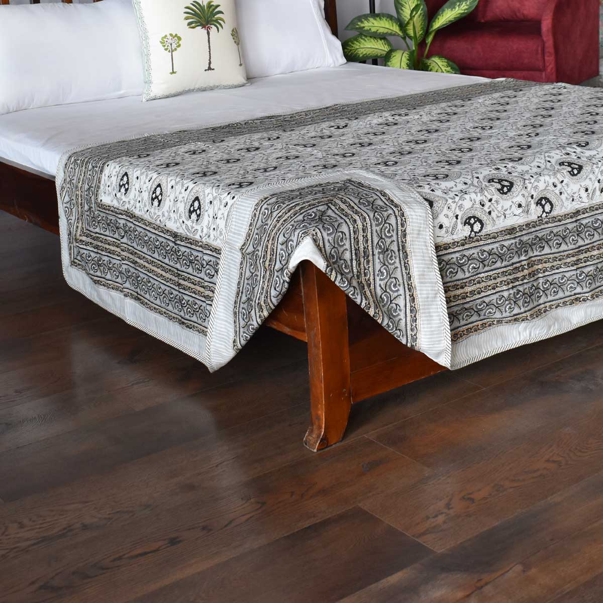 Hand Block Printed Cotton Twin Size Dohar Pan Leaf Dusk 100879
