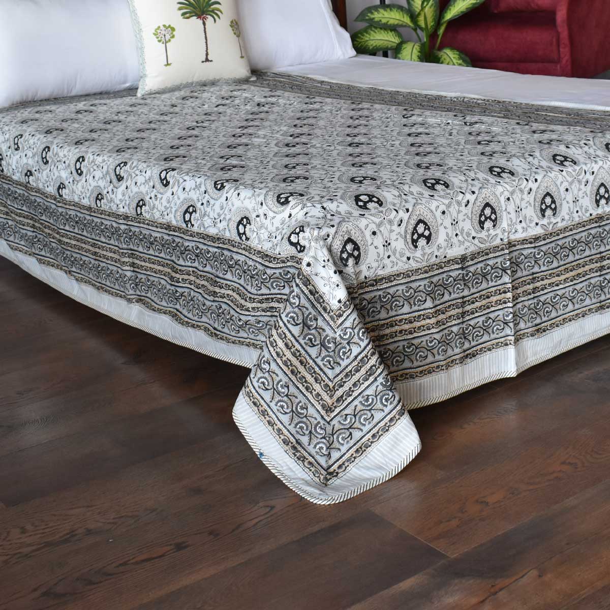 Hand Block Printed Cotton Twin Size Dohar Pan Leaf Dusk 100879